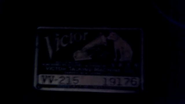 1920s rca victrola playing