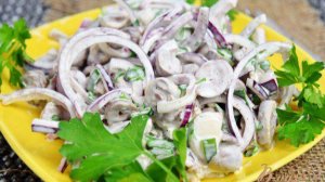 Салат с куриными сердечками и луком