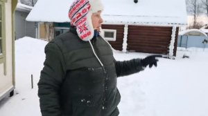 Все соседи в шоке, зачем я тыкву выбрасываю в сугроб. Спасаю растения от снега