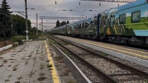 Электровоз ЭП1М-651 с туристическим поездом «Жемчужина Кавказа» №930/929Я Москва - Москва