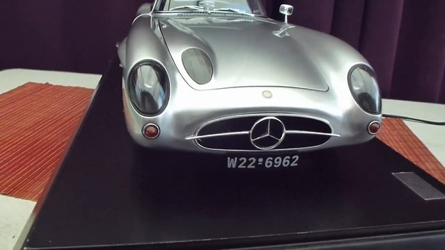 Mercedes Benz 300 SLR Uhlenhaut смотреть онлайн