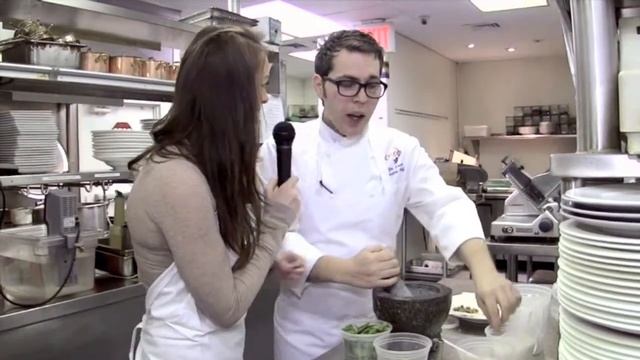 Alfio Longo's Pesto Demonstration with Jamie Otis смотреть онлайн