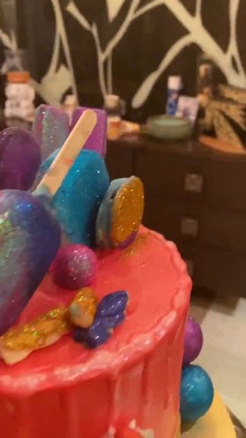 glitter cake #icecream&lollipop #glittercake #lollipop #glitter #glittertheme #themeparty #short смотреть онлайн