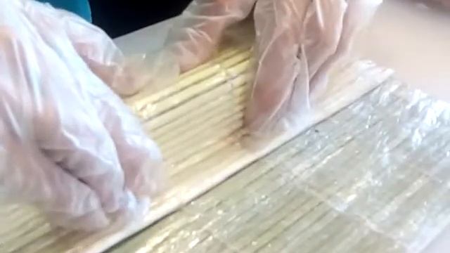 Делаем роллы смотреть онлайн