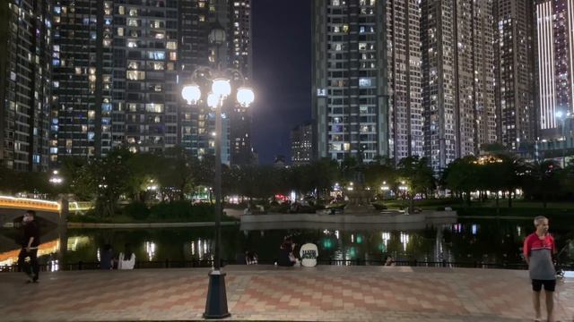 Vinhomes Central Park - Landmark81 -Best Place for Night View in Ho Chi Minh City | Vietnam 【🇻🇳4K】 смотреть онлайн