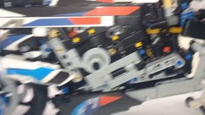 Обзор на мотоцикл:BMW m 1000 rr. Из лего техник. Набор 18+