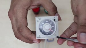 TIMER OMRON H3CR-A8 (Pengenalan Dasar)