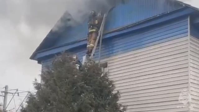 🔥Открытое горение в здании РЖД возле станции Лосиноостровская ликвидировано🔥