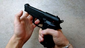 Пневматический пистолет Umarex Beretta M84 FS