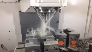 Тиски пневматические ТП 95-Г2 | Фрезерование блока для механических тисков серии ТМК