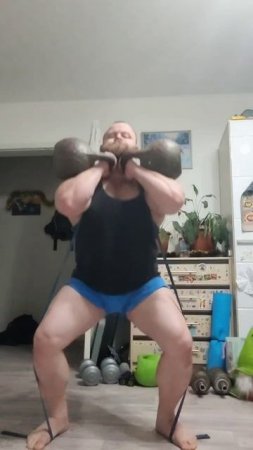 немного приседов