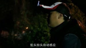 Интеллектуальный сенсорный налобный фонарик с креплением на козырек.