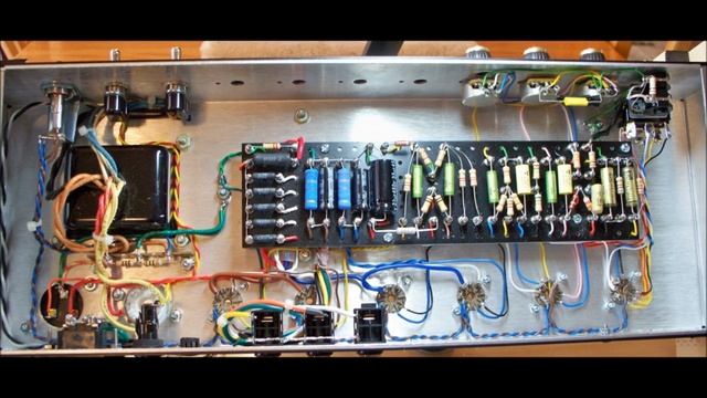 36 Watt Marshall Clone GR amps Parallel Mode.wmv смотреть онлайн