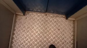 электрический лифт  400/kg V=1m/s