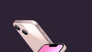 iPhone 13 trailer