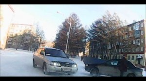 Сбили ребенка, выбежала внезапно на проезжую часть / A child was hit and suddenly ran out onto the