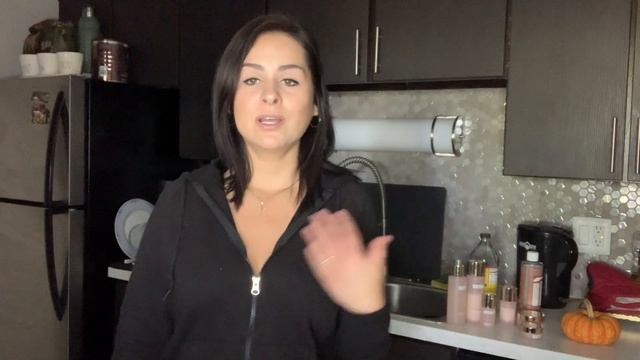 Skincare Secrets & Detox Sucks? смотреть онлайн