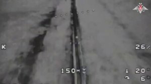 Уничтожение пикапа ВСУ FPV-дроном и БпЛА со сбросами