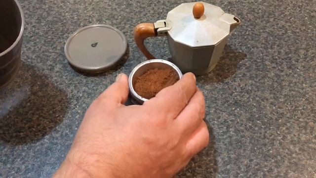 Morning coffee, A simple way to brew coffee смотреть онлайн