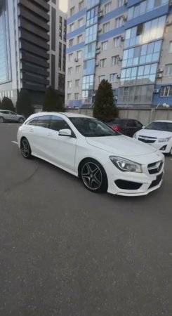 MERCEDES-BENZ CLA180