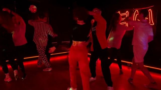 Oleg&Irina/bachata/social dancing смотреть онлайн