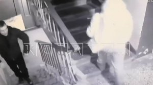 Девушка вышла победительницей из схватки с маньяком, который напал на неё в подъезде