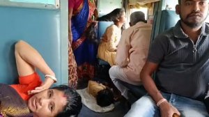 Ужасы общего вагона в поезде в г.Ченай, где больные дети лежат на полу, а трасвеститы - рекет лютуют