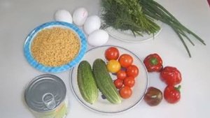 Салат и котлеты.  Маринкины творинки