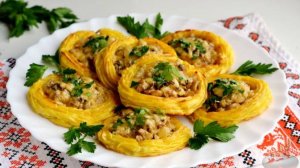 Из такого гнезда начинка не упорхнёт). КАРТОФЕЛЬНЫЕ "ГНЁЗДА" С ШАМПИНЬОНАМИ И СЫРОМ