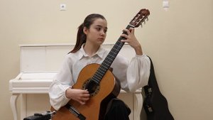 Э. Пухоль "Шмель" исполняет Кузнецова Александра