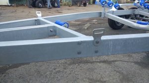 Обзор прицепа SB Trailer 3 оси с гидравлической тормозной системой для катера до 8.6 м