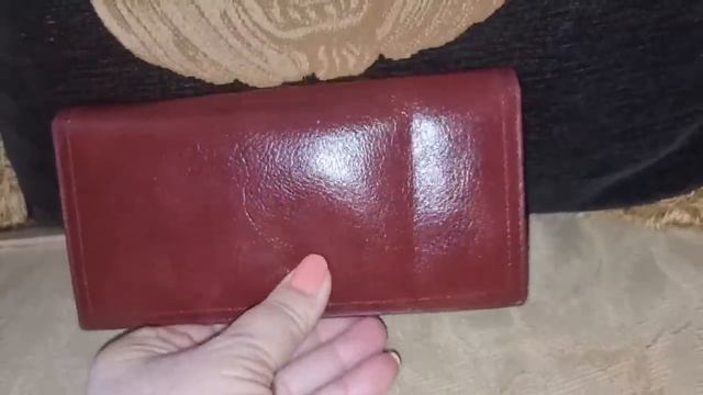 Нашла кошелёк на свалке ! Что с ним делать ? Элла Австралия