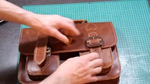 Мужской кожаный портфель ручной работы