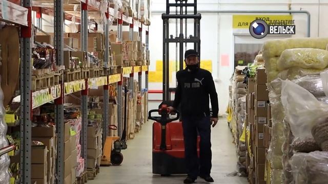 ВГТК "В объективе Вельск". Магазин "Светофор" готов к дачному сезону. смотреть онлайн