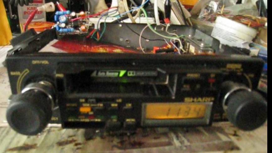 27.135 МГц (15 канал) -частота дальнобойщиков- слушаем на автомагнитолу. смотреть онлайн