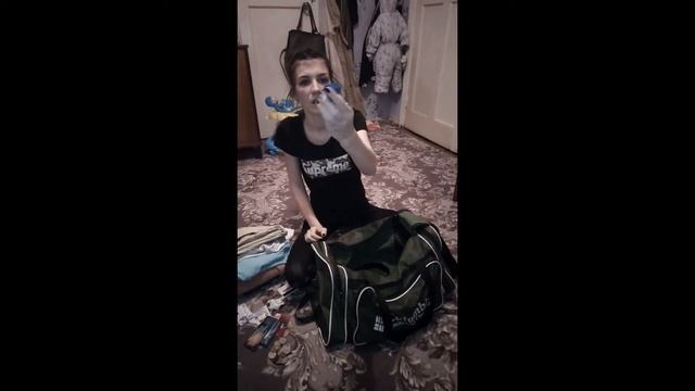 чемодан с аукциона с кольцом смотреть онлайн