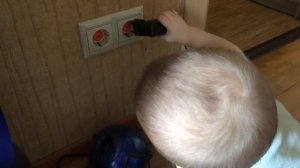 "Взлом" защиты розеток от детей, ребенком 1,5 года