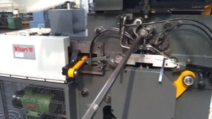 Станок для изготовления проволочных вешалок
