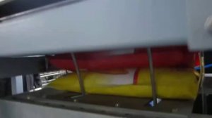 Автоматическая укладка в короба 5 кг пакетов в несколько слоев