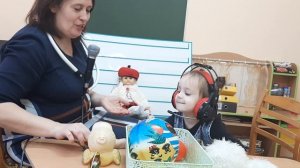 Занятие по "Развитию слухового восприятия" у неслышащего ребенка