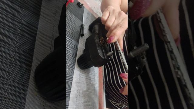 22.01.2025 Познакомилась, собрала цепную пилу