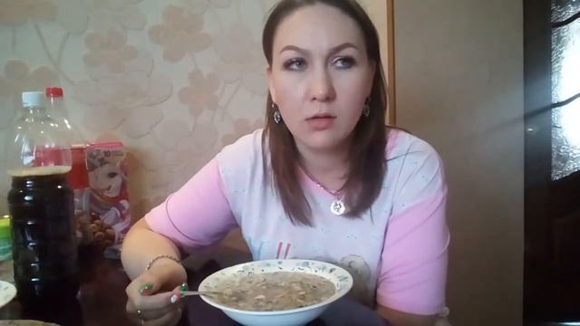 МУКБАНГ/ОКРОШЕЧКА С ВКУСНЫМ ХЛЕБУШКОМ😋
