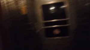 Тамбур поезда.Проход в другой вагон