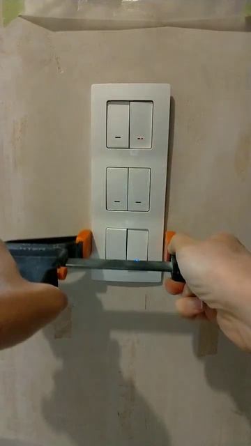 Как снять рамку Legrand Etika #2 смотреть онлайн