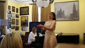 Оксана Лесничая исполняет "Соловьиный романс" Кос-Анатольского