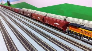 Американский макет Shoneburger в подвале. Длинные составы