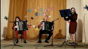 А.Шалаев "Молдавский танец" Исп. трио: А.Виллер и А.Силантев - баяны, В.Смигасевич (флейта)