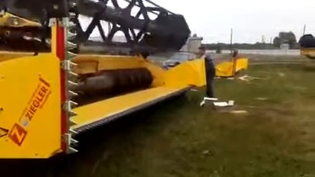 Рапсовый стол установка New Holland