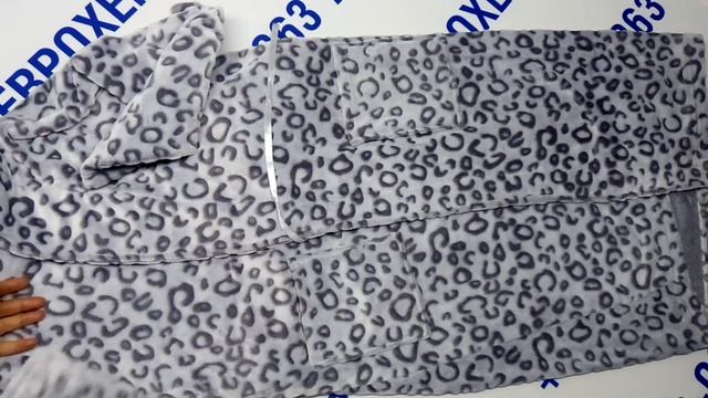 Мешок № 2108 Халаты КРЕМ. EU. Арт 2073. Вес 15 кг. Кол-во 26шт. 8,9е/кг смотреть онлайн