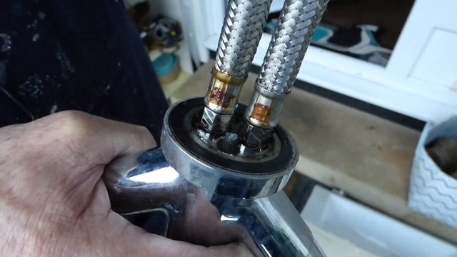 How to change a pedestal basin for a vanity basin unit. смотреть онлайн